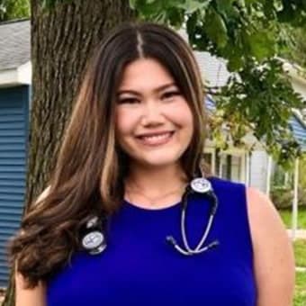 Dr. Nicole Lippert Dr. Nicole Lippert